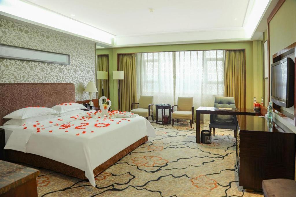 Eurasia International Hotel Dongguan  Exterior photo
