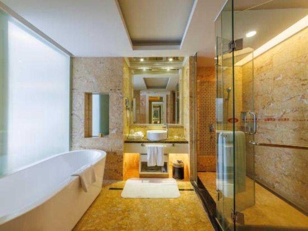 Eurasia International Hotel Dongguan  Exterior photo